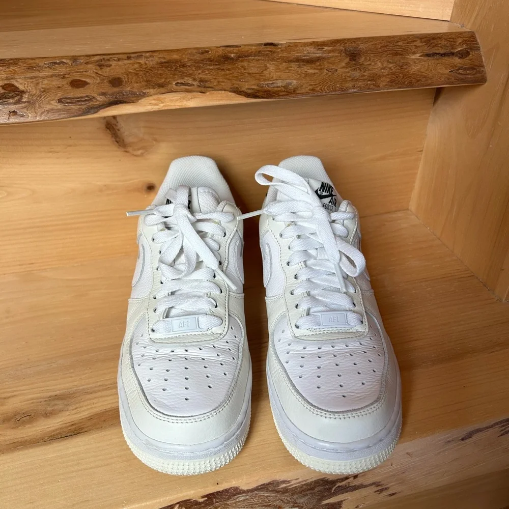 Nike Custom Air Force 1 Low White and Cream with Black Heel Tab Sz 6 - Picture 5 of 12